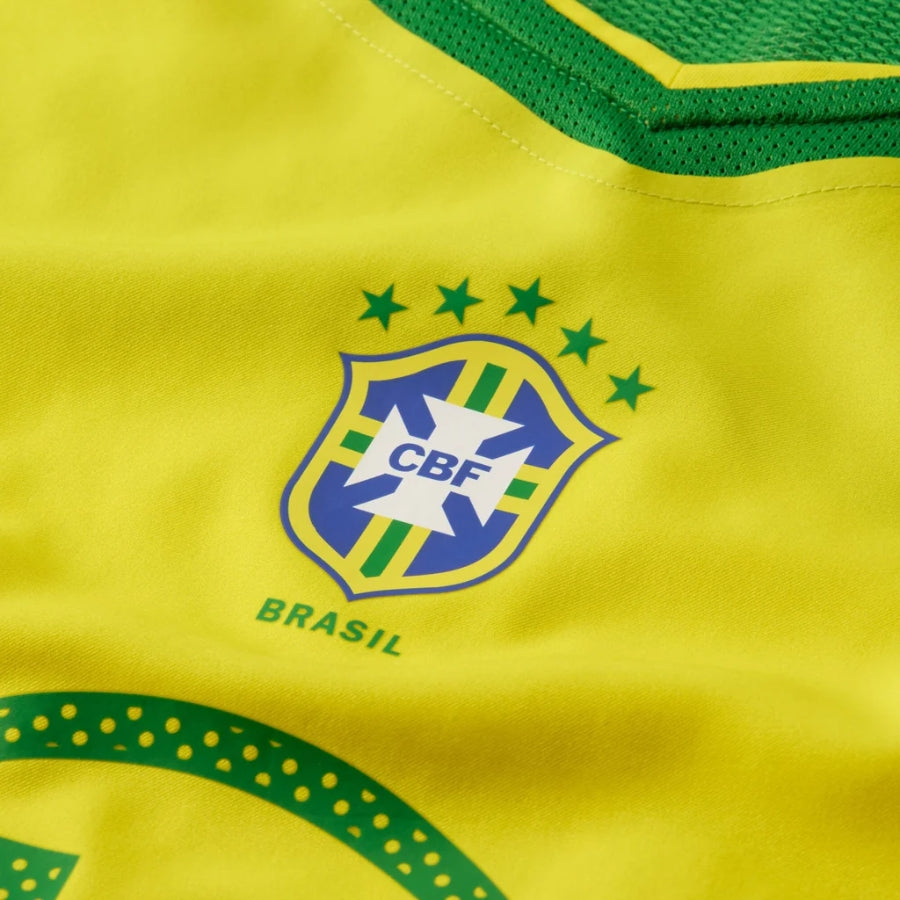 Brazil Ronaldinho 10 Retro Home Fan Jersey 2004-2005 (Reissue)